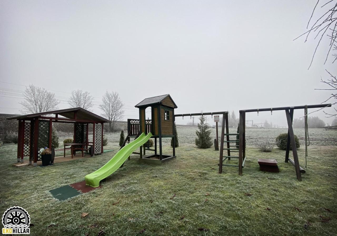 Villa Mlyn Wodny Eko Hillar Rybno  Exterior foto